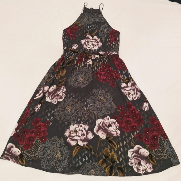 Everly Dresses & Skirts - Everly Floral Midi Dress - Bundle only!